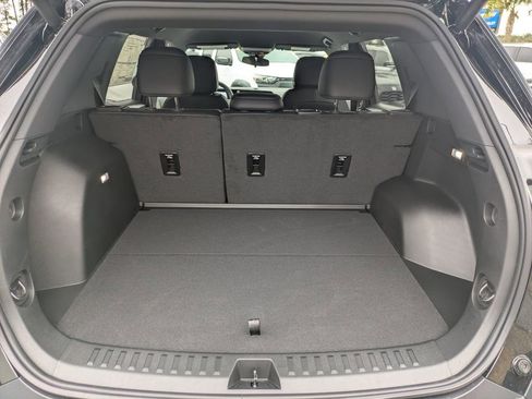 New 2026 Chevrolet Equinox LT w/ Convenience Package II image 13