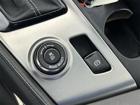 Used 2019 Chevrolet Corvette Stingray Coupe w/ Battery Protection Package image 21