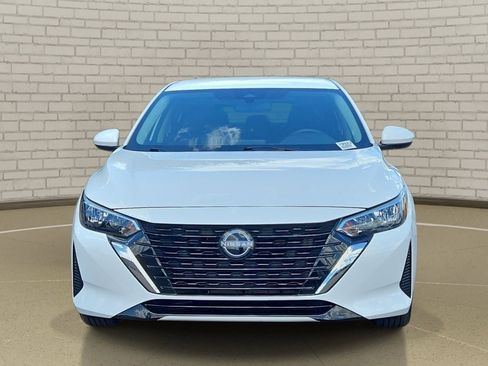 Used 2025 Nissan Sentra S FWD image 2