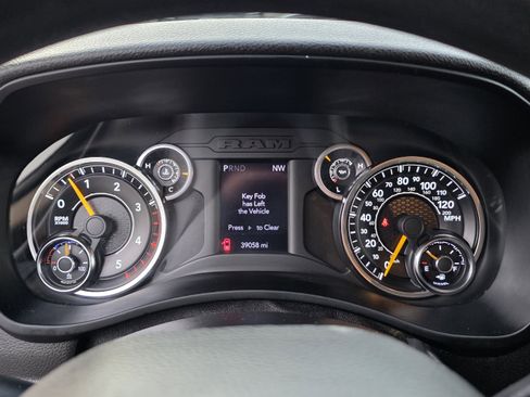 Used 2020 RAM 5500 Tradesman w/ Chrome Appearance Group image 15