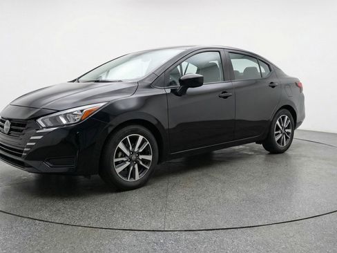 Used 2025 Nissan Versa SV FWD image 3