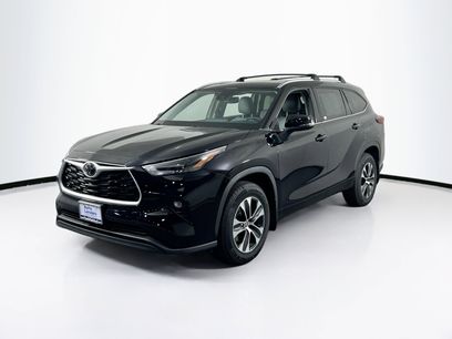 Used 2022 Toyota Highlander XLE