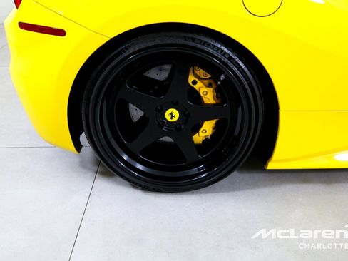 Used 2017 Ferrari 488 Spider RWD image 29