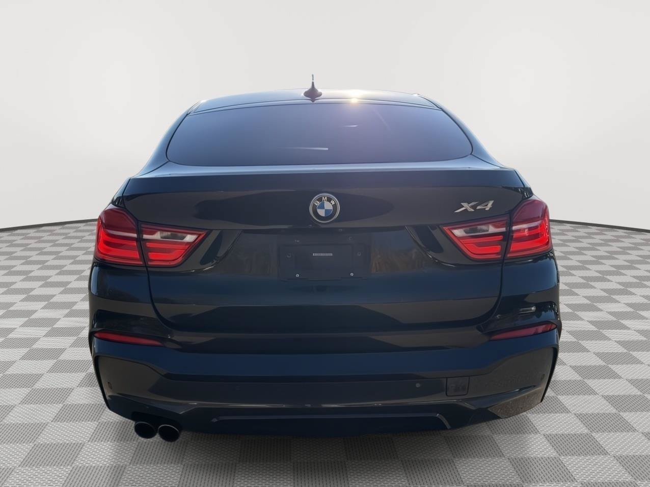 Used 2018 BMW X4 xDrive28i AWD/4WD image 3
