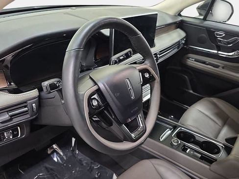 Certified 2023 Lincoln Corsair Reserve w/ Equipment Group 201A AWD/4WD image 12