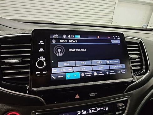 Used 2024 Honda Ridgeline Sport image 17