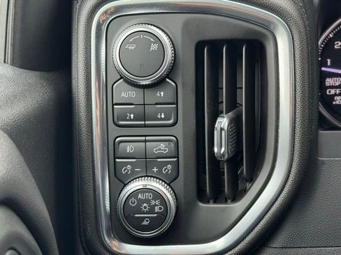 Used 2019 GMC Sierra 1500 SLT w/ SLT Premium Plus Package AWD/4WD image 29