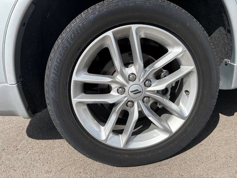 Used 2025 Dodge Durango GT AWD/4WD image 33