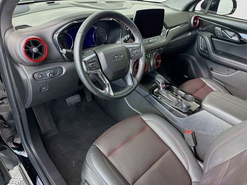 Used 2025 Chevrolet Blazer RS w/ Driver Confidence II Package image 9