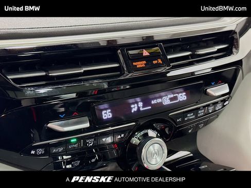 Used 2023 Acura MDX SH-AWD w/ Technology Package image 11