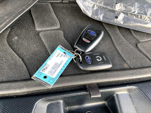 Used 2024 Subaru Forester Premium AWD/4WD image 15