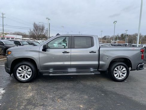 Used 2022 Chevrolet Silverado 1500 Custom image 5