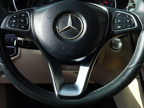 Used 2018 Mercedes-Benz GLC 300 w/ Premium Package image 54