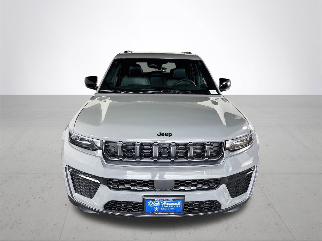 New 2027 Jeep Grand Cherokee Altitude AWD/4WD image 3