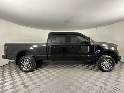 Used 2017 Ford F350 Lariat w/ Lariat Ultimate Package AWD/4WD image 2