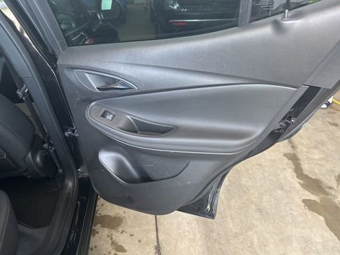 Used 2023 Buick Encore GX Preferred w/ Cold Weather Comfort Package FWD image 19