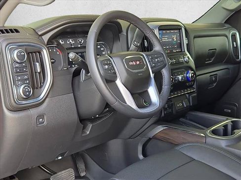 Used 2022 GMC Sierra 1500 SLT AWD/4WD image 9