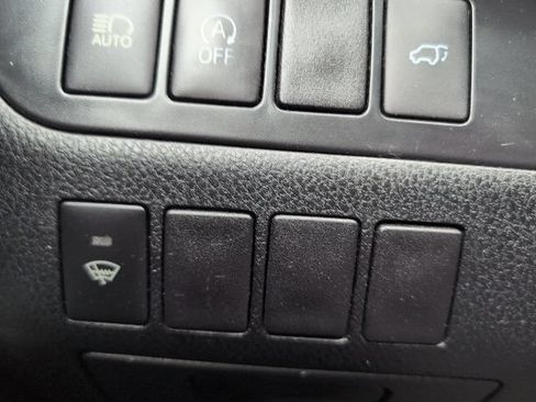 Used 2019 Toyota Highlander SE AWD/4WD image 18