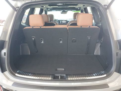 Certified 2024 Kia Telluride SX Prestige X-Line image 6