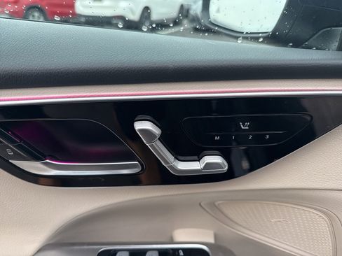 Used 2023 Mercedes-Benz C 300 4MATIC Sedan image 9