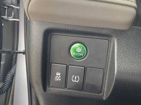 Used 2020 Honda HR-V LX image 41