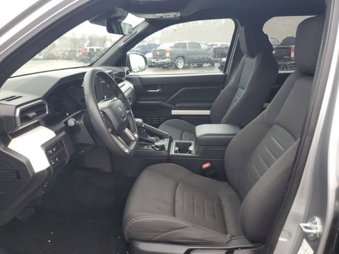 Used 2024 Toyota Tacoma TRD Sport image 5