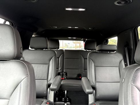 Used 2024 Chevrolet Tahoe LT RWD image 23