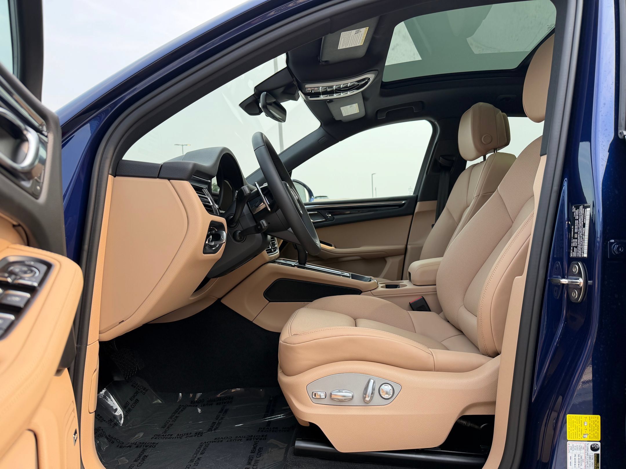 Used 2026 Porsche Macan AWD/4WD image 55