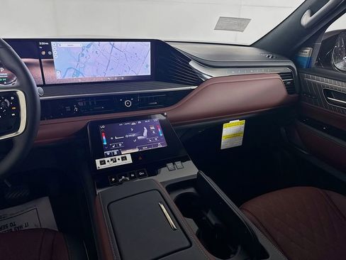 New 2026 INFINITI QX80 Autograph AWD/4WD image 28