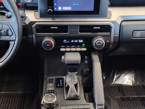 Used 2025 Toyota 4Runner SR5 AWD/4WD image 20