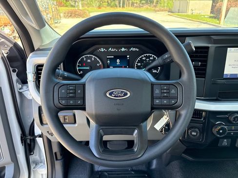 New 2026 Ford F350 XL w/ 360-Degree Camera Package RWD image 16