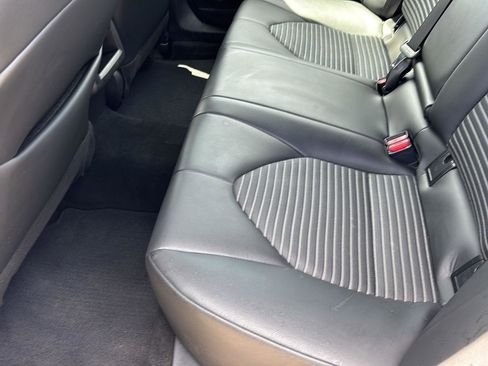 Used 2023 Toyota Camry SE image 15