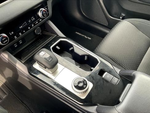 Used 2025 Mitsubishi Outlander ES AWD/4WD image 16