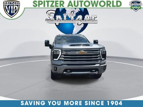 Used 2024 Chevrolet Silverado 3500 High Country w/ High Country Premium Package AWD/4WD image 3