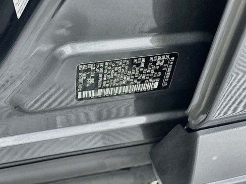 Used 2023 Nissan Rogue SV FWD image 12