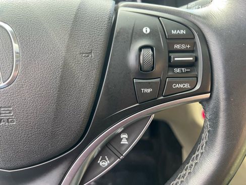 Used 2017 Acura MDX SH-AWD image 25
