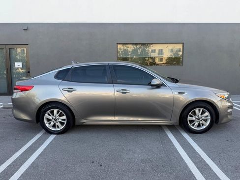 Used 2016 Kia Optima LX FWD image 12