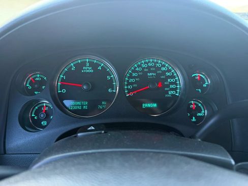 Used 2012 Chevrolet Tahoe LTZ AWD/4WD image 25