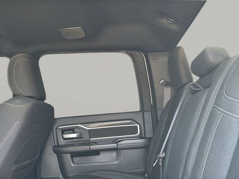 Used 2025 RAM 2500 Big Horn AWD/4WD image 16