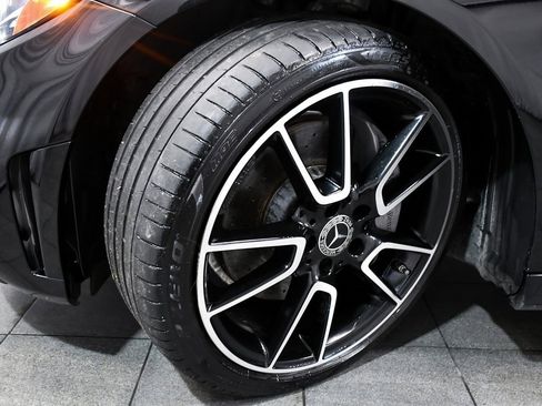 Used 2019 Mercedes-Benz C 300 Sedan image 7