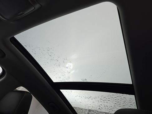 Used 2022 Chevrolet Equinox Premier image 29