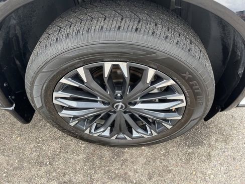 Used 2024 Nissan Rogue Platinum w/ Platinum Premium Package image 15