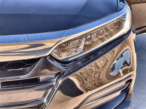 Used 2019 Honda Accord LX image 24