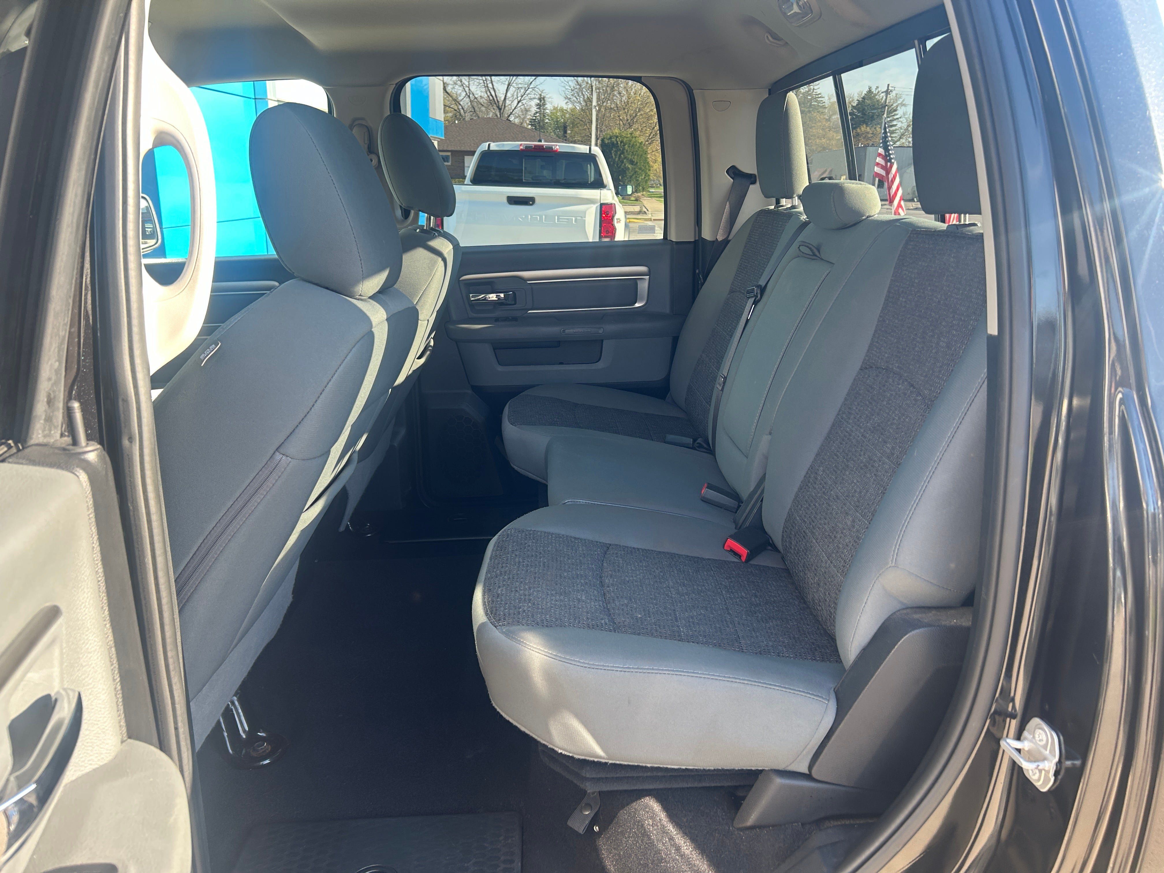 Used 2018 RAM 1500 Big Horn AWD/4WD image 30