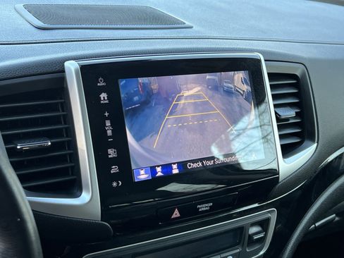 Used 2017 Honda Pilot Elite image 17