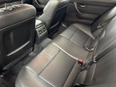 Used 2011 BMW M3 Sedan RWD image 11