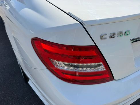 Used 2013 Mercedes-Benz C 250 C 250 Luxury Sedan 4D image 11