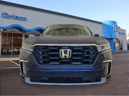 New 2025 Honda Pilot EX-L image 10