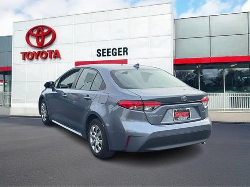 Used 2023 Toyota Corolla LE FWD image 9