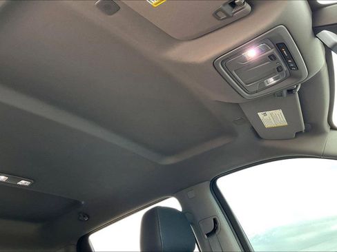 Used 2022 Chevrolet Silverado 1500 RST image 28